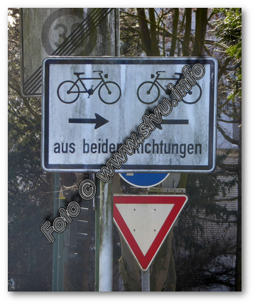 Warnung vor Fahrrädern aus beiden Richtungen