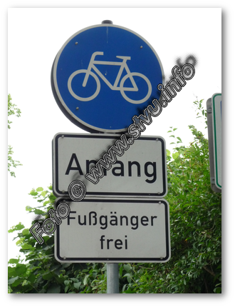 Benutzungspflichtiger Radweg mit Fußgängern