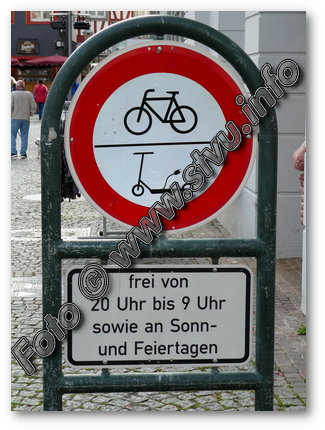 Durchfahrt gesperrt für Radverkehr und E-Scooter