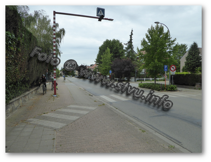 Zebrastreifen auf Radweg
