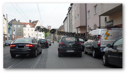 Falschparker in zweiter Reihe